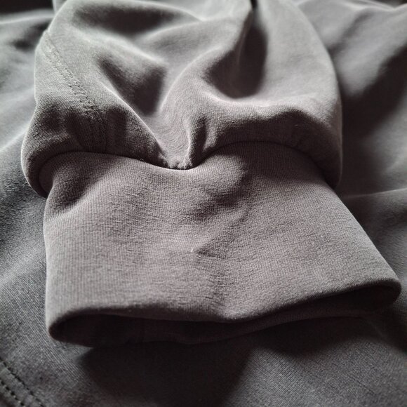 Lululemon Softstreme Perfectly Oversized Cropped Crew - Picture 4 of 5